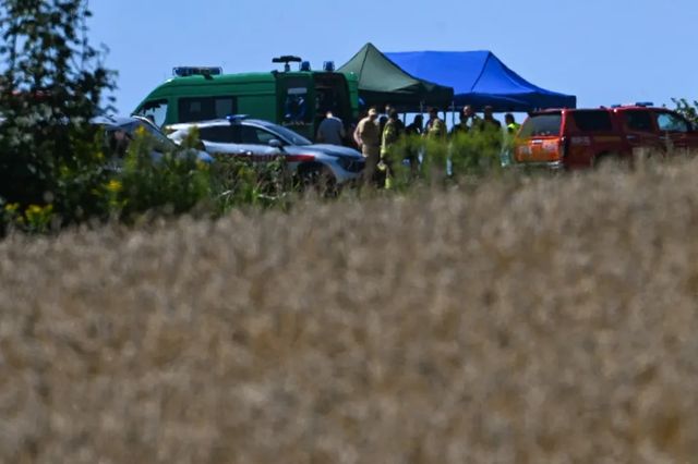 O rachetă rusească ar fi căzut în Polonia. Un crater cu diametru de 10 metri, descoperit de polițiști