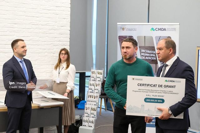 Granturi municipale pentru tinerii antreprenori care vor să-și dezvolte afacerile