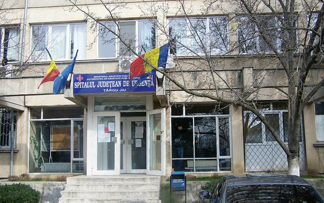 Un pacient a căzut de la etajul 3 al Spitalului de Urgență Târgu-Jiu și a murit pe loc