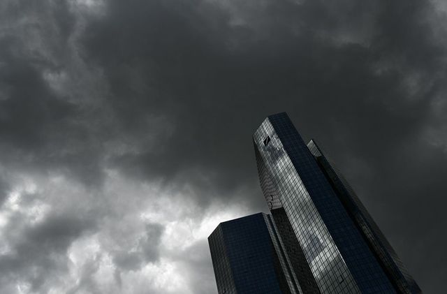 Acțiunile băncilor europene se prăbușesc după turbulențele de pe piața americană
