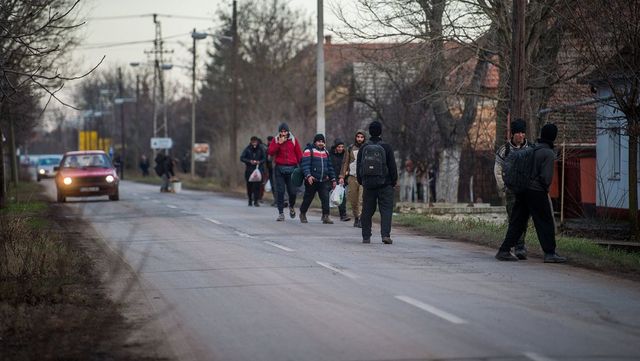 Mutatjuk, meddig marad még hatályban a migrációs válsághelyzet miatti jogrend