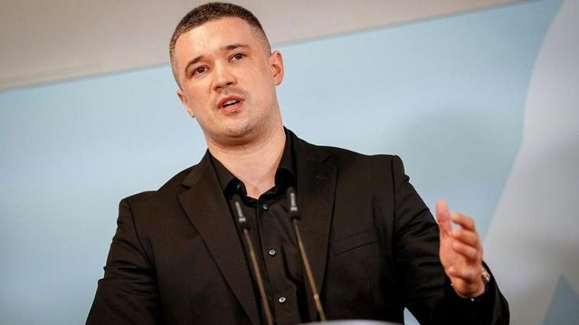 Unde s-au dus banii pentru război? Ucraina a pierdut 1,2 miliarde de dolari pentru apărare