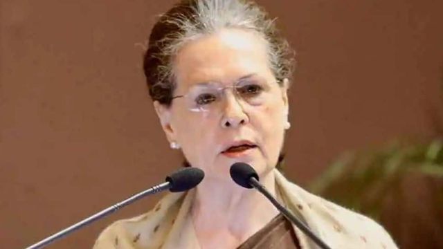 Sonia Gandhi presides over meeting with core Congress party leaders