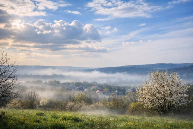 Cer variabil și temperaturi ridicate. Câte grade sunt așteptate