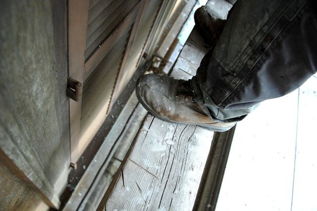 Cade da silos a 10 metri altezza, morto giovane operaio