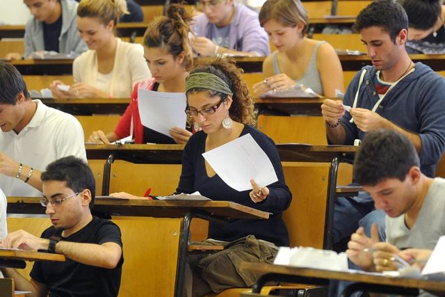 Medicina, addio al test con numero chiuso: cosa cambia adesso