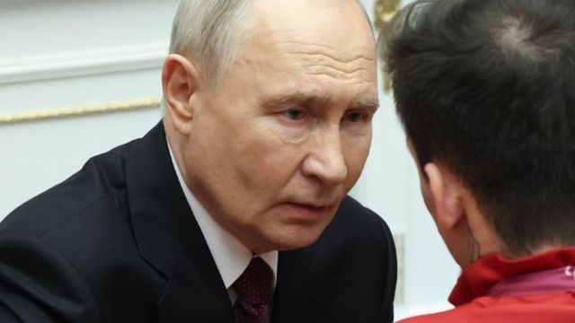 Путин готов да се срещне със Зеленски само за финализиране на договорености