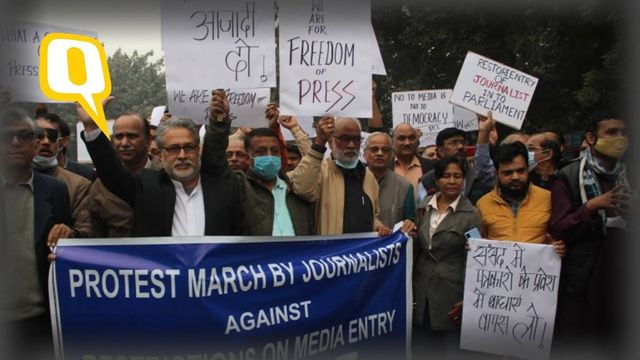 Journalists Stage Protest to Restore Their Entry in the Parliament