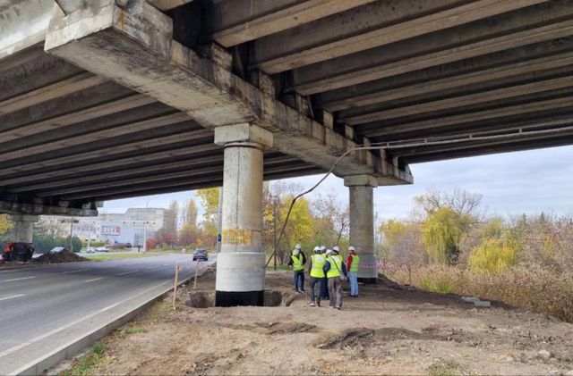 Podul de pe strada Mihai Viteazul din Chișinău ar putea fi închis