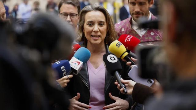 Gamarra afirma que Sánchez es una “marioneta” cuyos hilos mueven los independentistas