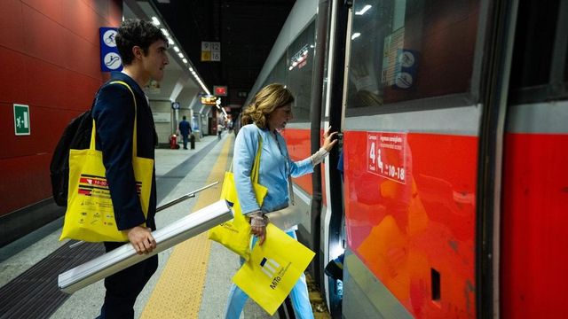 Renault Twingo torna a sorridere alla Milano Design Week