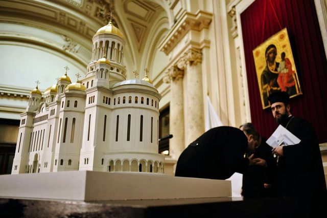 Proiect pentru legalizarea prostituției. Patriarhia Română: Incompatibil cu respectarea demnității umane