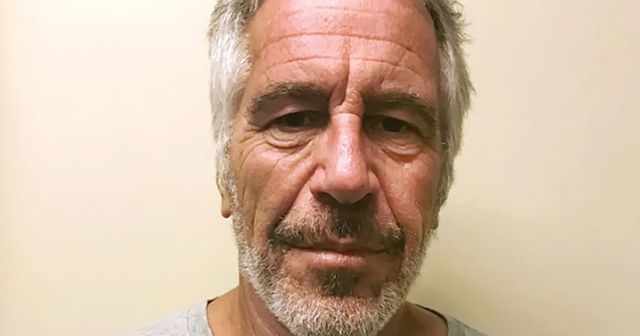 Megszólalt a Király utcai lakás tulajdonosa, akinek az Epstein-aktákban tűnt fel a neve