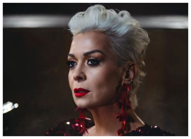 Monica Anghel, fotografiată pe patul de spital. Prima declarație a cântăreței