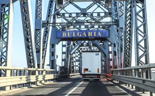 MAE de la Chișinău a emis o alertă de călătorie în Bulgaria – Sunt restricții de circulație pe Podul Giurgiu–Ruse