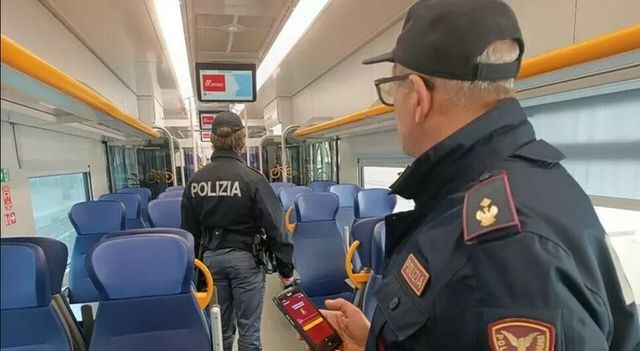 Savona, una capotreno aggredita da madre e figlia senza biglietto