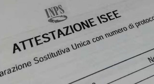 Isee più basso con nuovo calcolo dal 2025: esclusi titoli di stato, libretti e buoni postali. Gli effetti su assegno unico e bonus