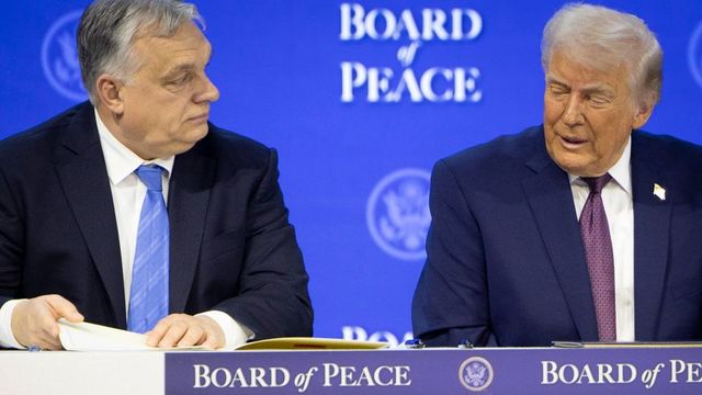 Orbán Viktor hazatért, íme az első videó