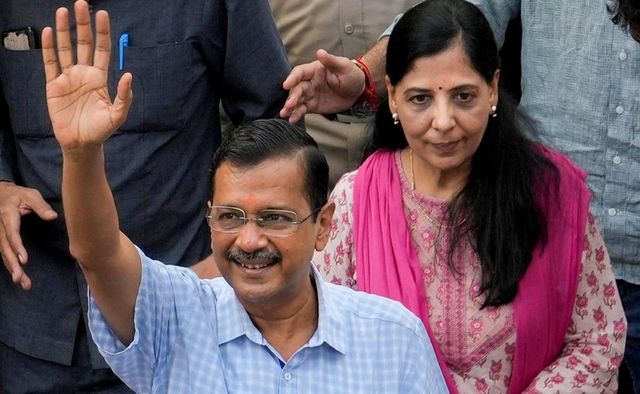 Kejriwal hunts for a house in New Delhi constituency