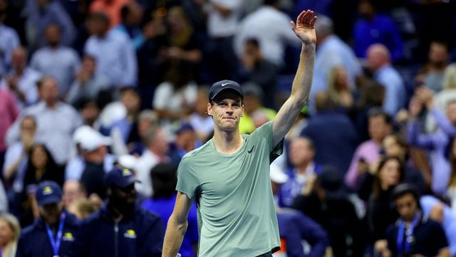 Jannik Sinner beats Medvedev in seesawing US Open quarter-final