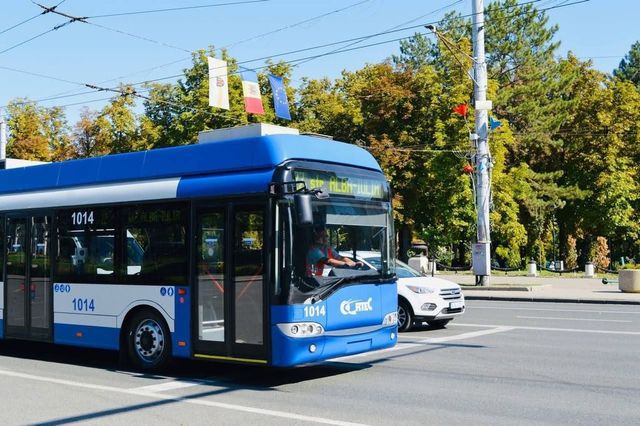 Trafic rutier sistat duminică pe mai multe străzi din Chișinău