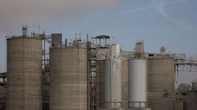 Los precios industriales disminuyeron un 1,5% en agosto por la caída de la electricidad