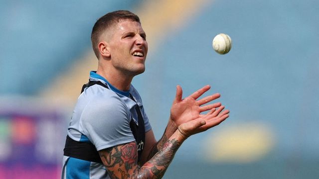 Cricket-England bowler Carse to serve three-month ban over betting