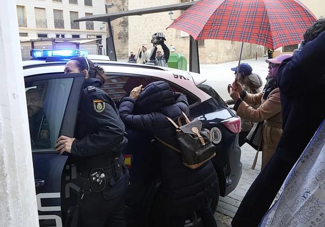 La madre de la niña de cuatro años salvó la vida de su hija al no hacer caso al anestesista y llevarla al hospital