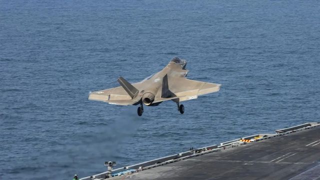 España cierra su espacio aéreo a los aviones implicados en la guerra de Irán