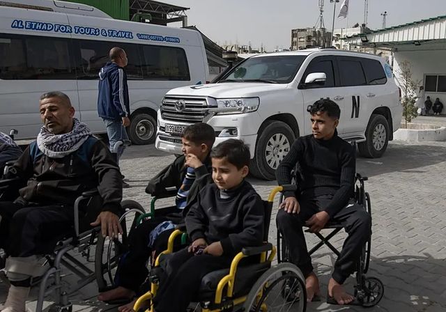 Israel abre Rafah de forma simbólica para evacuaciones y la entrada con cuentagotas de palestinos