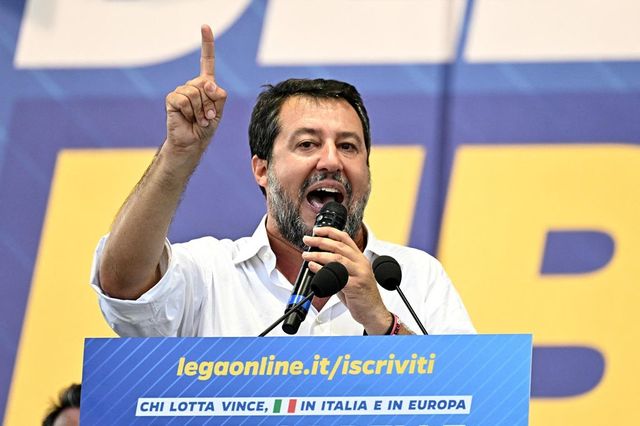 Da Soros alla carne sintetica, dai migranti a Vannacci: il ritorno di Matteo Salvini a Pontida