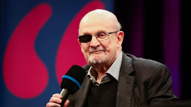 Нападателят на Салман Рушди е признат за виновен за международен тероризъм