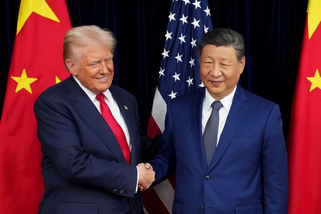 Donald Trump megérkezett Pekingbe