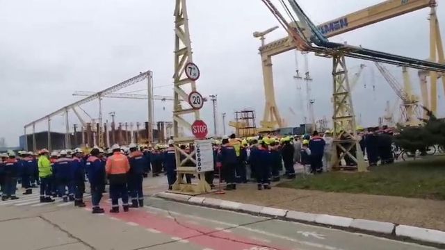 Protest spontan la Șantierul Naval Mangalia