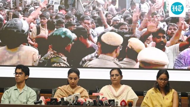 Father pulled, almost lynched: Kin of Delhi cops injured at student protest speak out