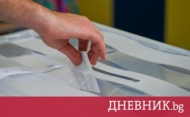 Глобен е член на секционна комисия във Варна, гласувал два пъти на местни избори