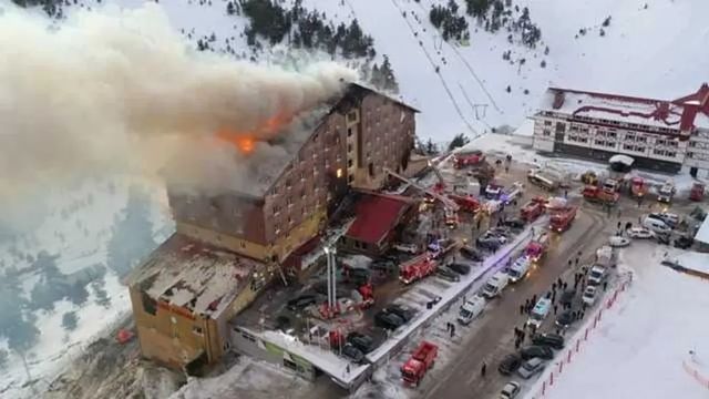 Őrizetbe vettek kilenc embert a törökországi szállodatűz miatt