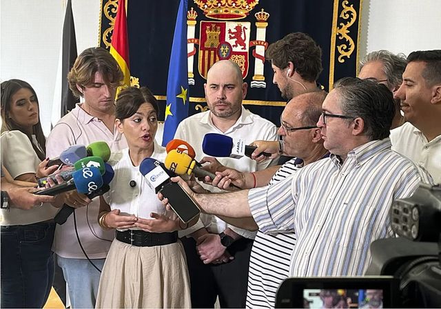 El Gobierno reconoce una situación «compleja» en Ceuta pero confía en reubicar a los menores en «pocas semanas» | Hoy