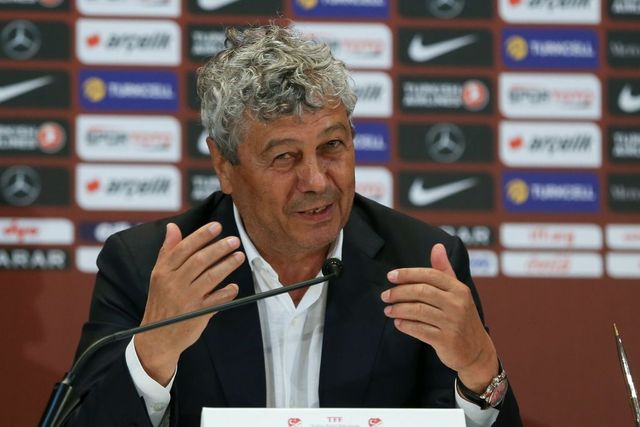 Omagiul adus de Federația Turcă de Fotbal pentru Mircea Lucescu