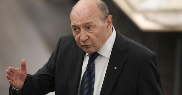Traian Băsescu a prezentat „singura soluție credibilă și utilă pentru țară”: „Nu merge cu premier surogat”