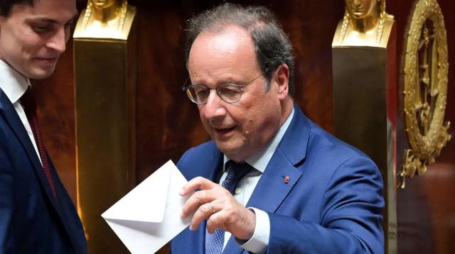 Hollande ratifica la oposición frontal de los socialistas al Gobierno de Barnier