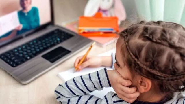 Școlile din Bălți rămân în regim online încă două zile din cauza gerului