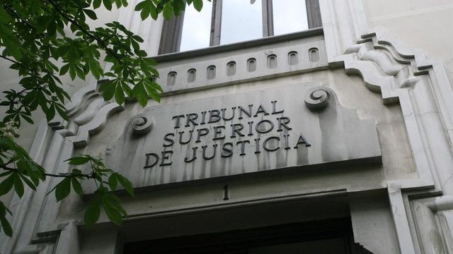 El novio de Ayuso se querella contra la fiscal jefe de Madrid por revelación de secretos