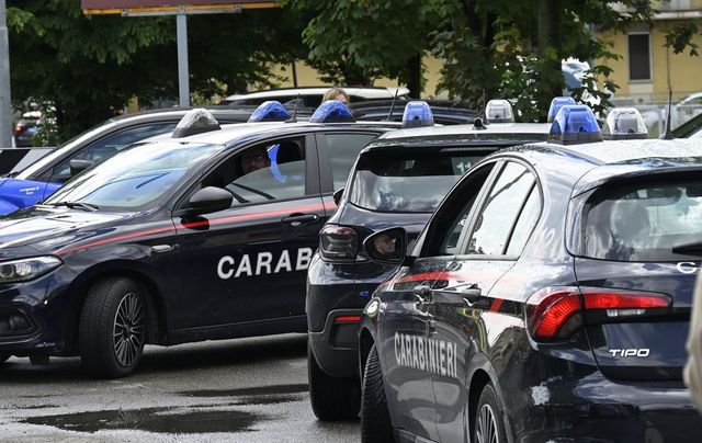 12enne accoltellato a Napoli, padre tenta di togliersi la vita