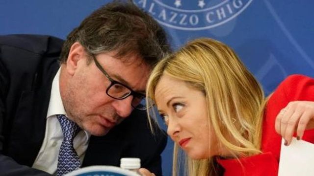 La tassa da 2 euro sui pacchi extra Ue slitta al primo luglio