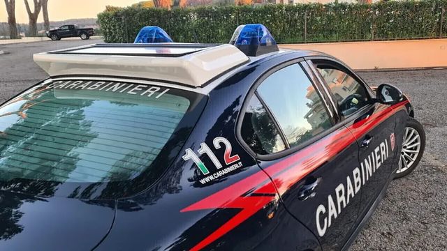 Riva del Garda, donna di 62 anni uccide nel sonno la madre di 92 che accudiva da tempo