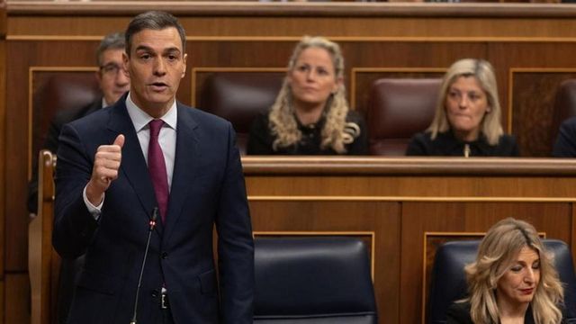 Sánchez se compromete a reforzar la ley de la cadena alimentaria ante las quejas del campo