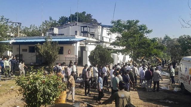 15 killed in blast at explosives factory in Nagpur