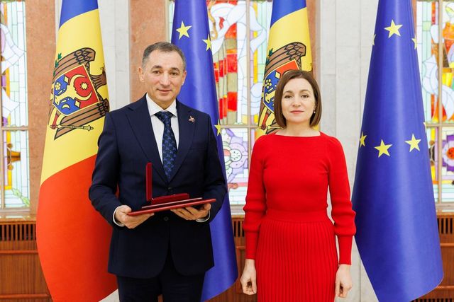 Ambasadorul Azerbaidjanului în Republica Moldova a fost decorat cu Ordinul de Onoare