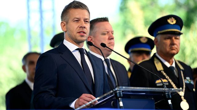 Magyar Péter számot vetett és arra jutott, hogy büszke kormánya első 50 napjára